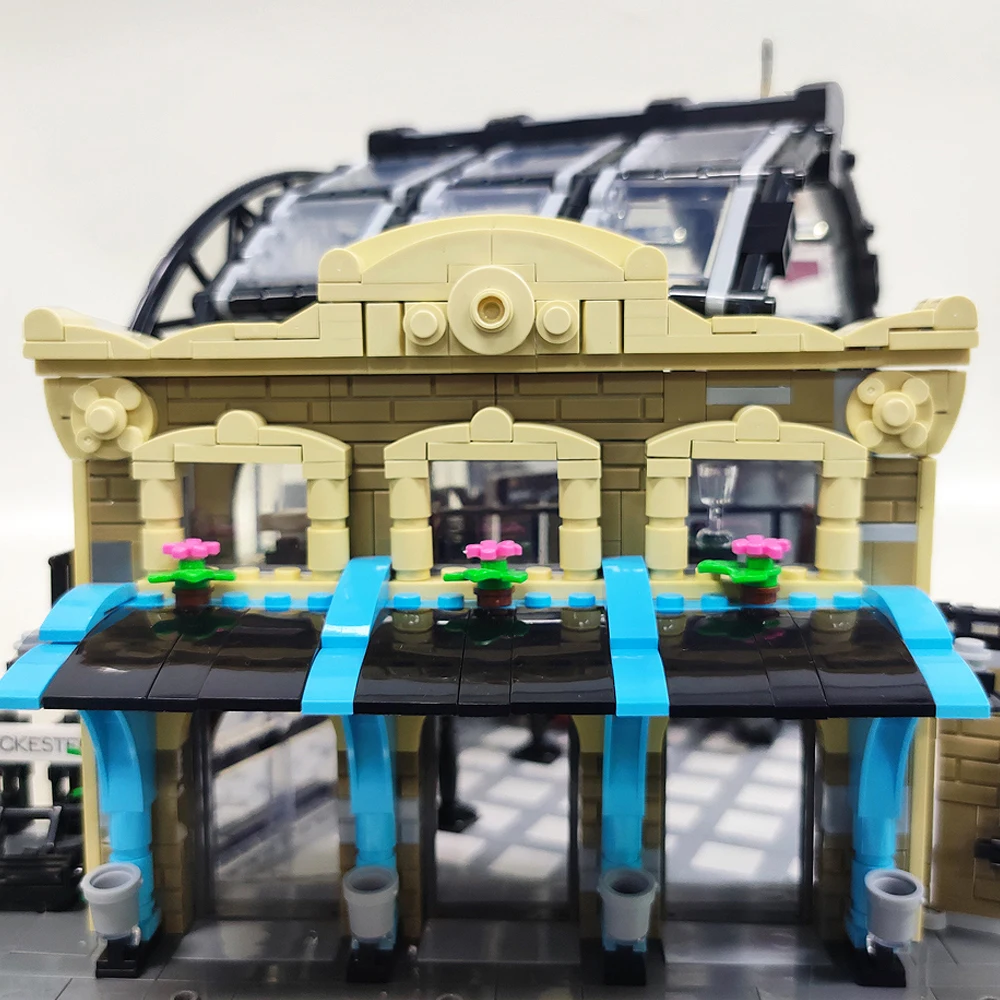 クリエイティブエキスパートミーティングポイント鉄道駅ストリートビューレンガ Moc モジュラーハウスモデルビルディングブロック教育玩具 2720 個