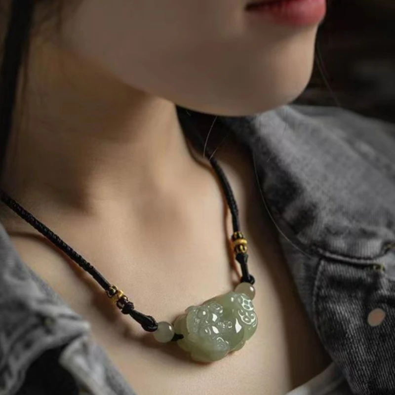 Original Natural White Jade Pixiu Clavicle Chain High Grade Pendant Unisex Fortune Attracting Blessing Ornament Holiday Gift