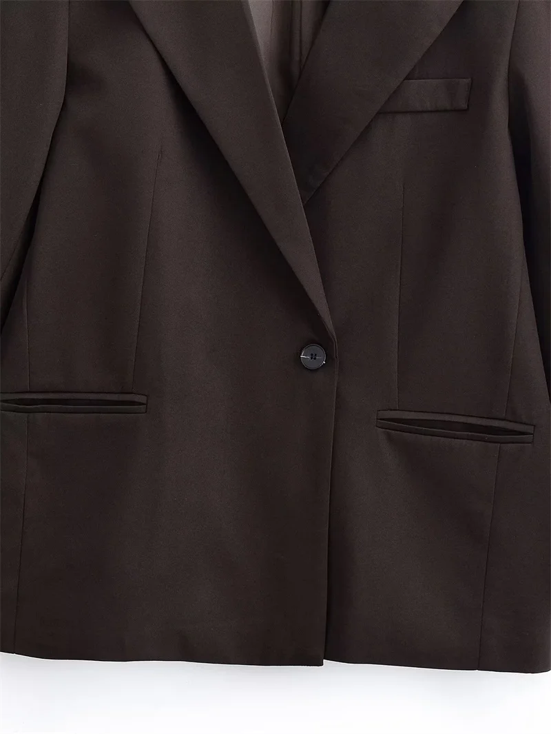 معطف نسائي شتاء 2025 جديد بني عميق كم طويل بسيط فضفاض مناسب بزر واحد سترة موضة غير رسمية نمط متعدد الاستخدامات