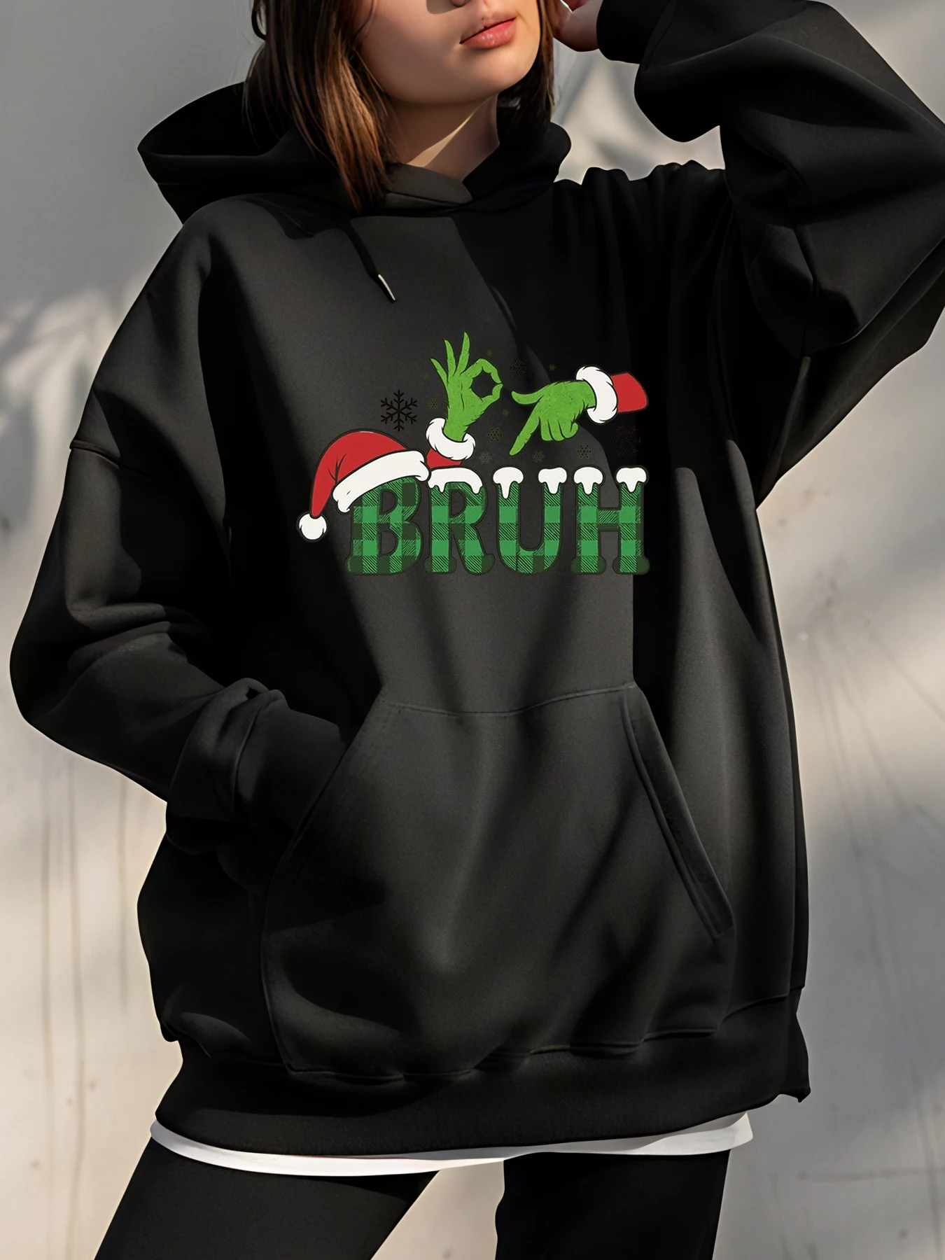 

Рождественская толстовка с принтом Bruh и дизайном шляпы Санты для женщин, повседневная зимняя одежда
