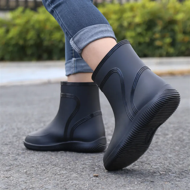 Fashion Men Rain Boots Outdoor Unisex Waterproof Shoes Comfortable Non-slip Rain Shoes Wear-resistant Rubber Fishing Shoes 36-45