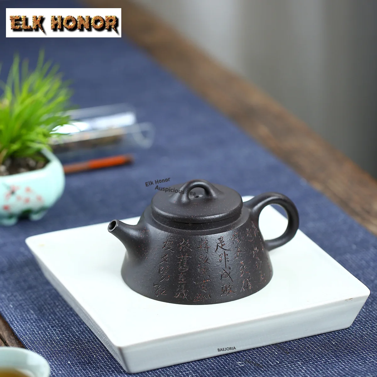 240ml Authentic Yixing Purple Clay Teapots Handmade Fish Cover Pot Raw Ore Red Iron Sand Mud Tea Infuser Kettle Zisha Tea Set