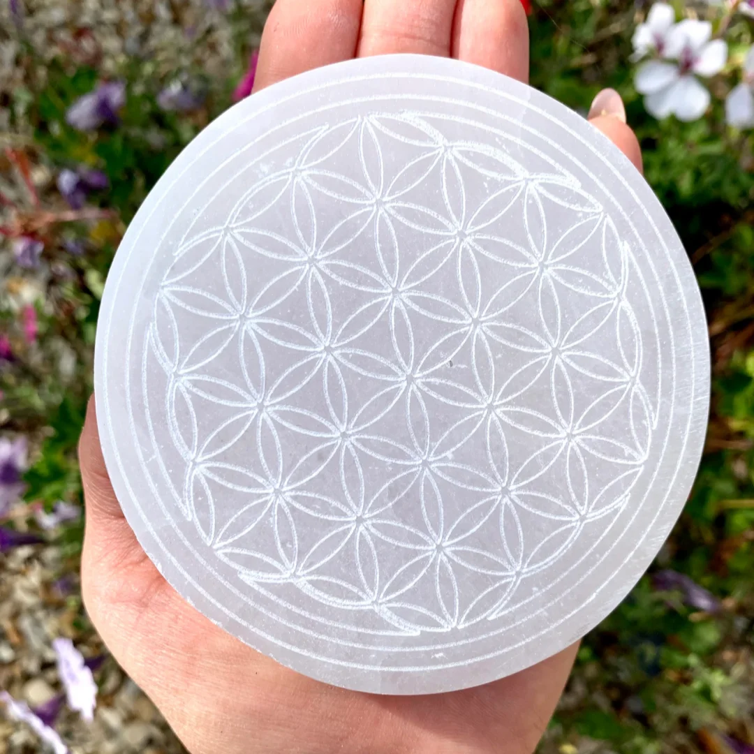 Placa tallada de selenita con flor de la vida, piezas de selenita de yeso, decoración del hogar, piedra de compañía para ejercicio de yoga, regalo de cristal, 1 ud.