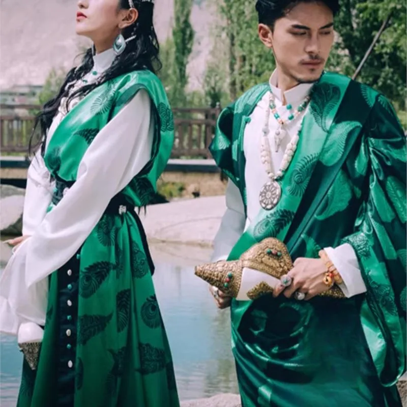 

Couple Style Tibetan Robe Wear Clothing Costumes Female Ethnic Trip Shoot Photo Studio Photography