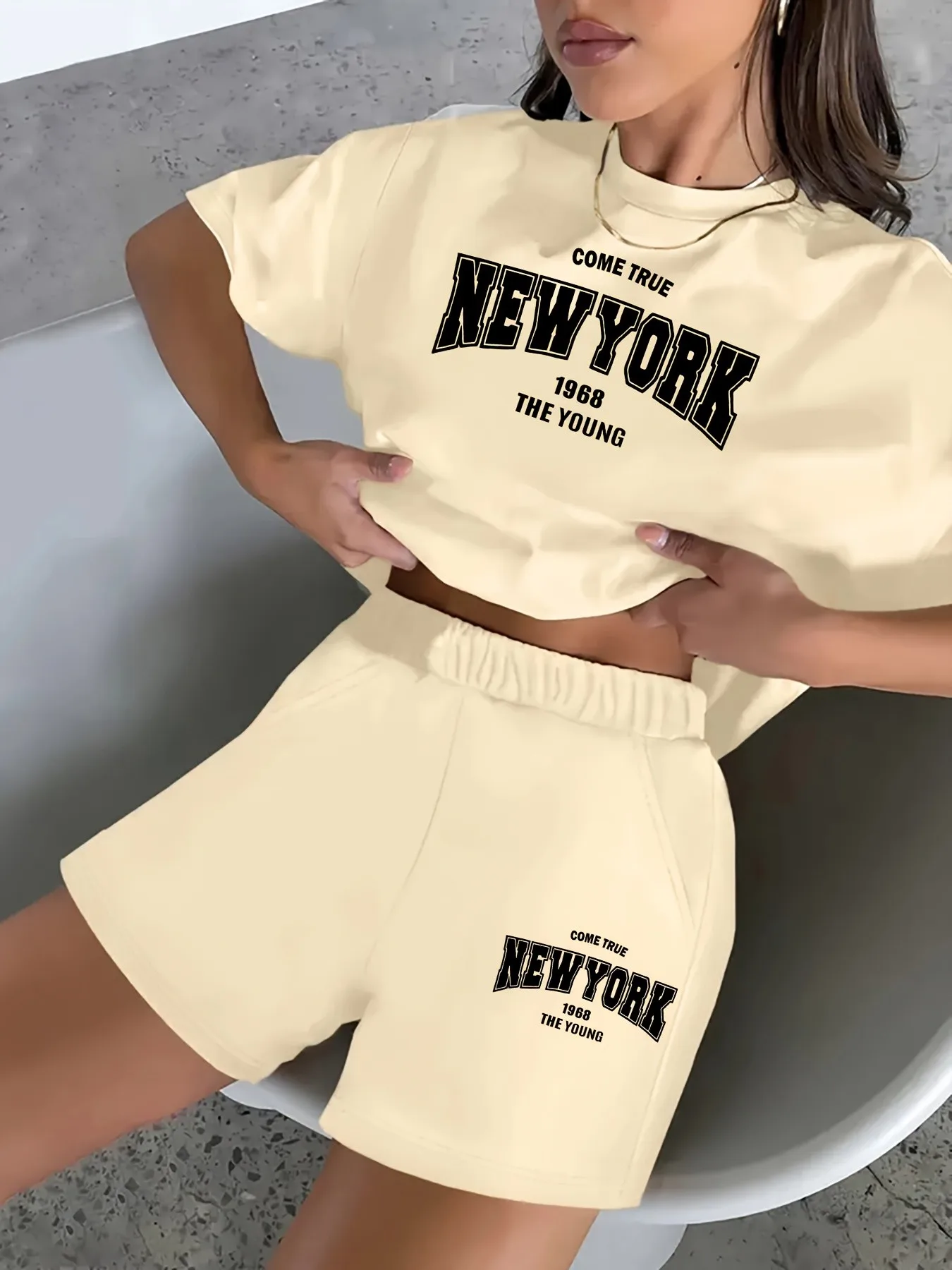 2026 Summer Women's Suit Fashion Sporty Comfortable Soft 3D Letter Pattern Print Stylish and Versatile Casual Wear