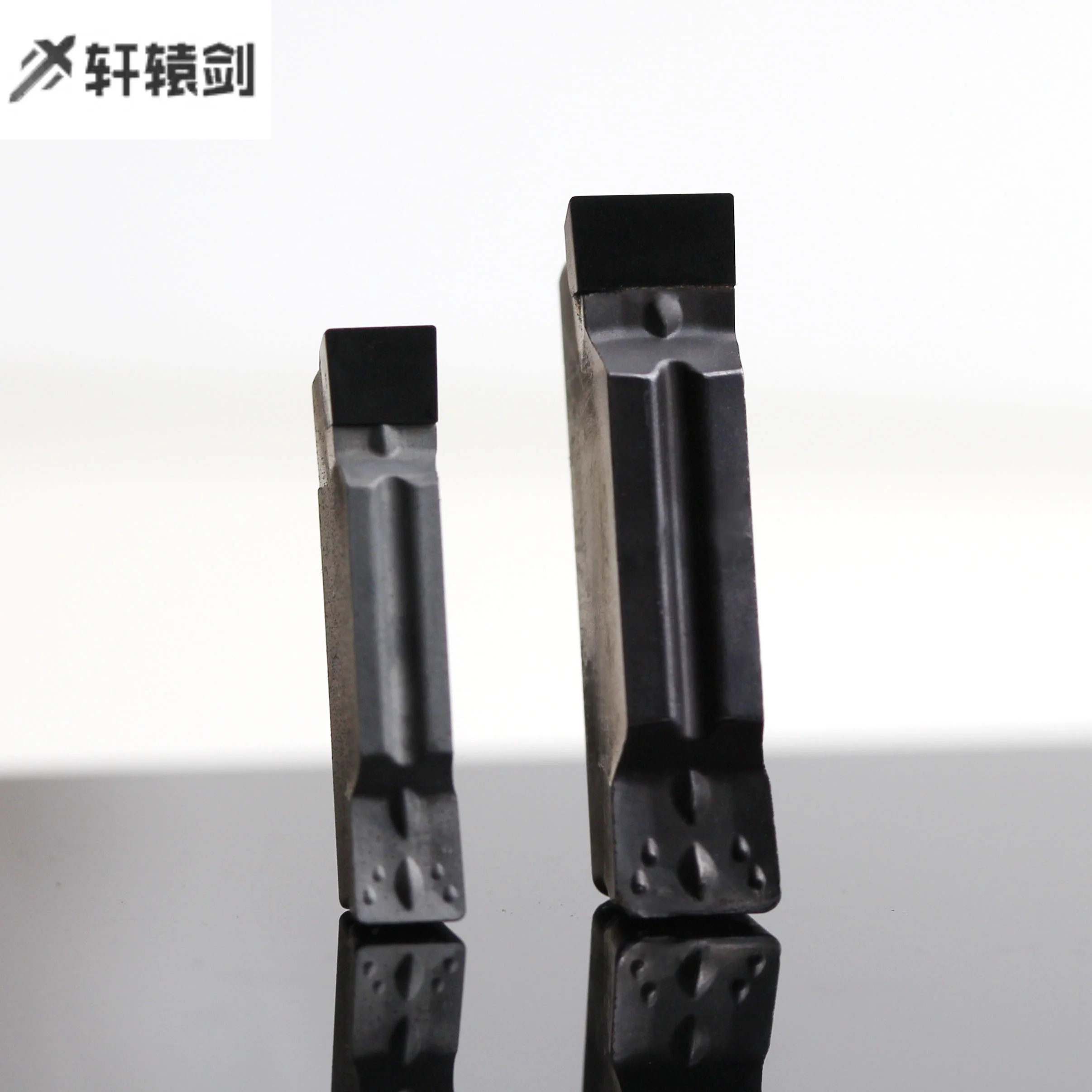 CNC MGMN/MRMG 150/200/250/300/400/500 고경도 강철 부품용 CBN 홈 가공 인서트 PCD는 AL 금속 및 비금속에 적용됩니다.
