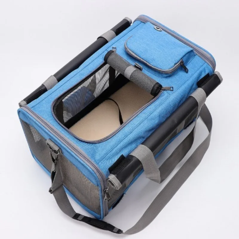 Sturdy and Stylish Pet Carrier Bag with Mesh Ventilation and Adjustable Shoulder Strap for Safe and Comfortable Transport