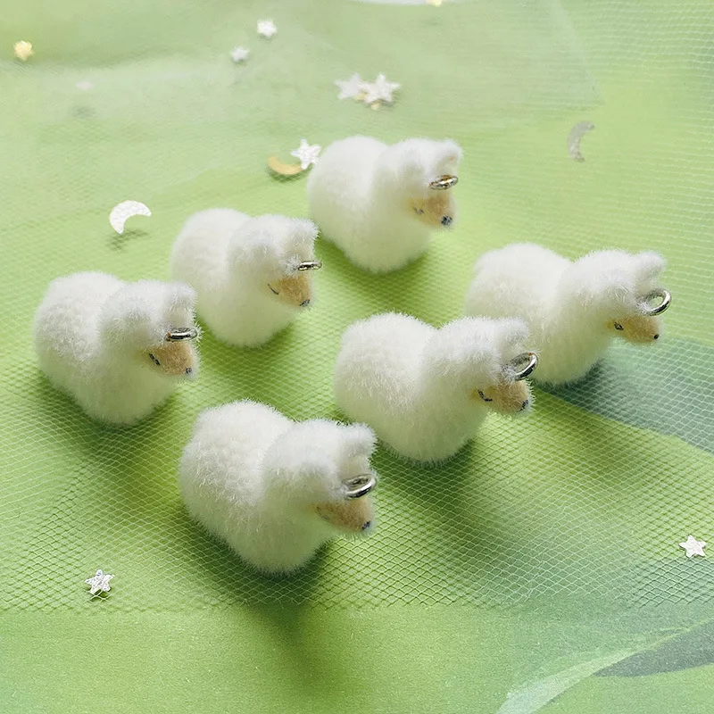 30Pcs 3D Kawaii Flocked White Alpaca Animal Resin Charms Cartoon Plush Pendant For Bag Keychain Earrings DIY Crafts Jewelry Make