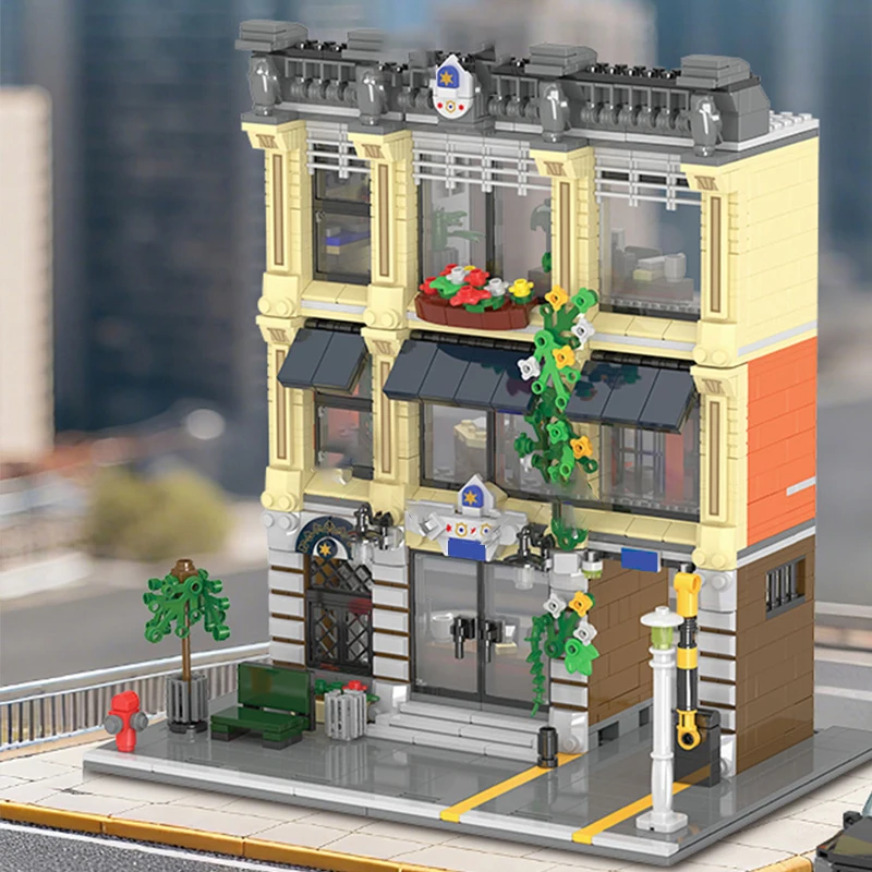 1445 ELEMENTÓW Europejski Styl Architektoniczny Seria Uliczna Retro Komisariat Policji Zestaw Klocków Prezent Świąteczny dla Dorosłych i Dzieci