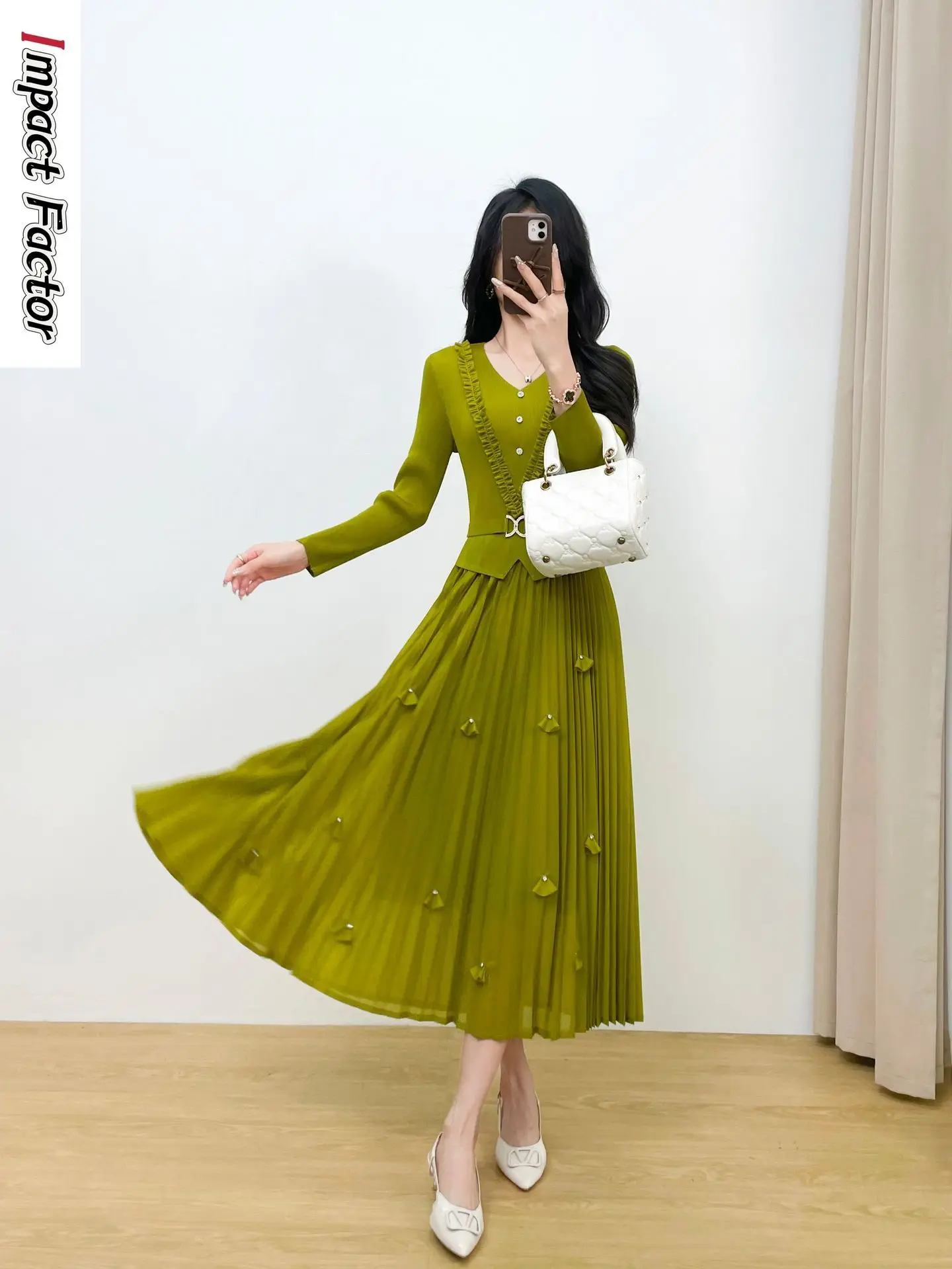 

Miyake 2026 Spring New Dress Waist Thin Pleats Elegant Solid Color Temperament Long Dress Children