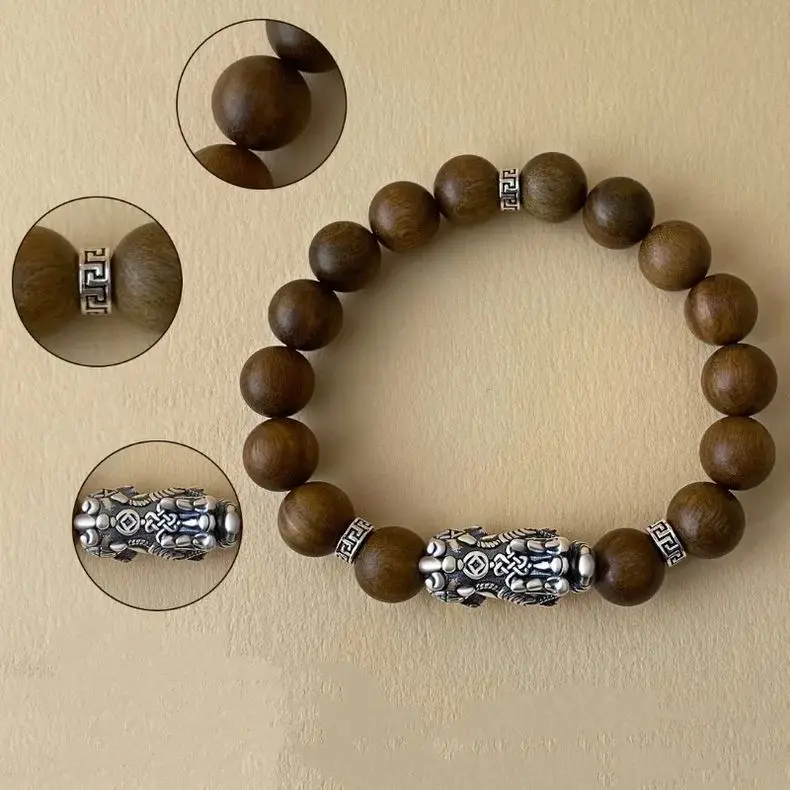Natural Sandalwood Lucky Brave Single Circle Bracelet Wooden Buddha Beads Rosary for Men and Women Vintage Bracelet Gift Giving