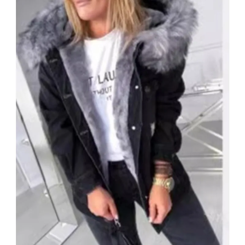 Vintage Large Fur Collar Denim Jacket, Stylish, Fleece-lined, Warm, Mid-length, with Distressed Holes and A Worn Look Overcoat