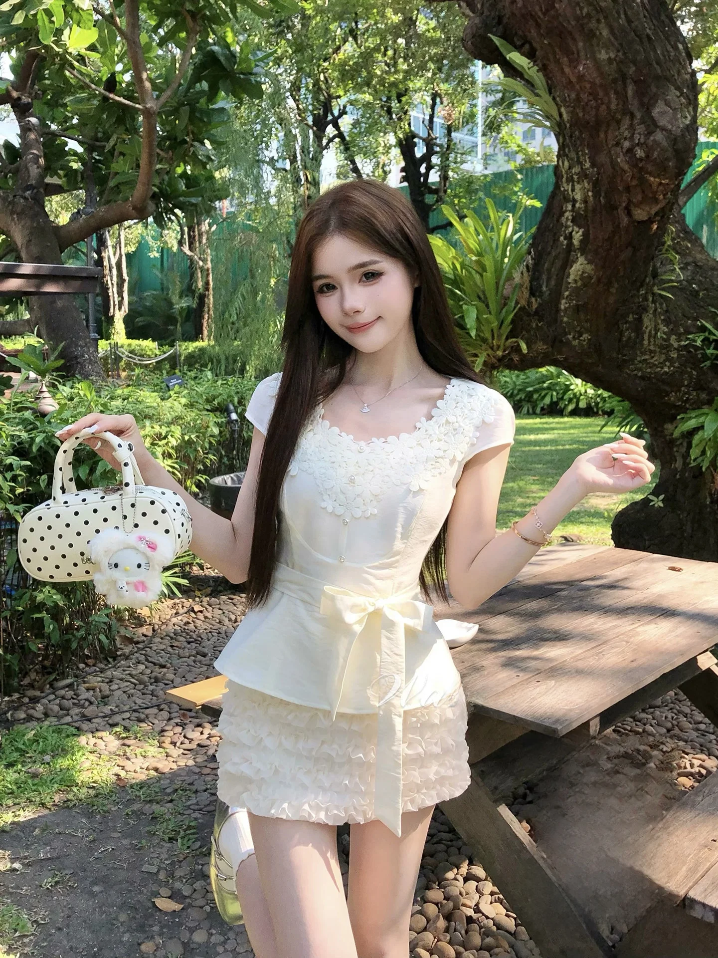 

Spring Summer Women's A-Line Skirt And Knot Top with Floral Embelliment ort Sve round Ne Faion Set