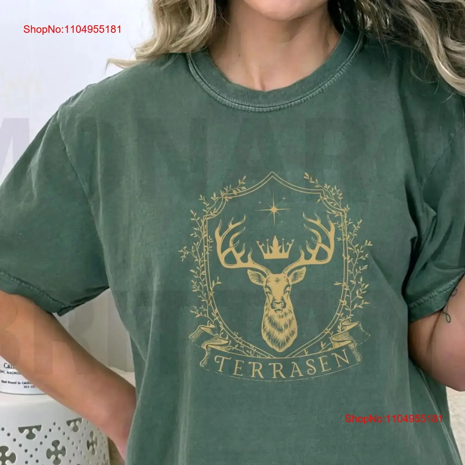 

NEW Gold Added Aelin Throne of Glass Officially Licensed Terrasen Sarah J Maas Bookish Garment Dyed T Shirt vintage Washed