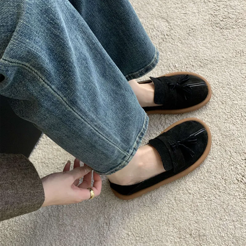Women's flat shoes comfortable single shoes with fringe one step round toe shallow mouth vintage grinding leather women's shoes