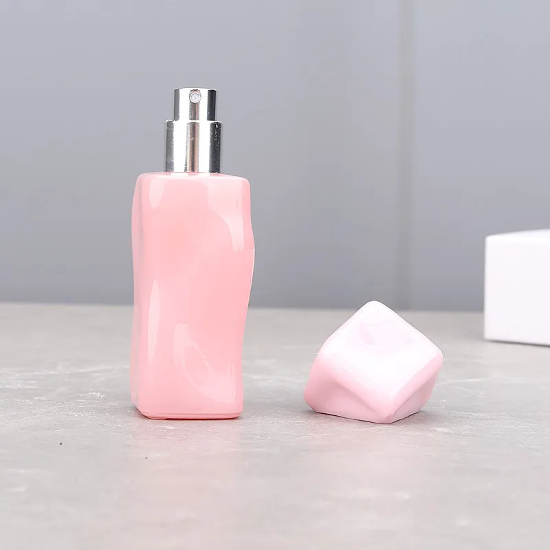 Botol Semprot Parfum Kaca 30ML Sub-botol Cair Saku Perjalanan Botol Semprot Kaca Isi Ulang Wadah Kosmetik Kosong