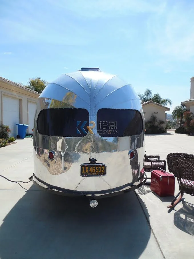 شاحنة طعام متنقلة من Ce Iso قابلة للقطر مقطورة طعام Airstream Caravan عربة متنقلة
