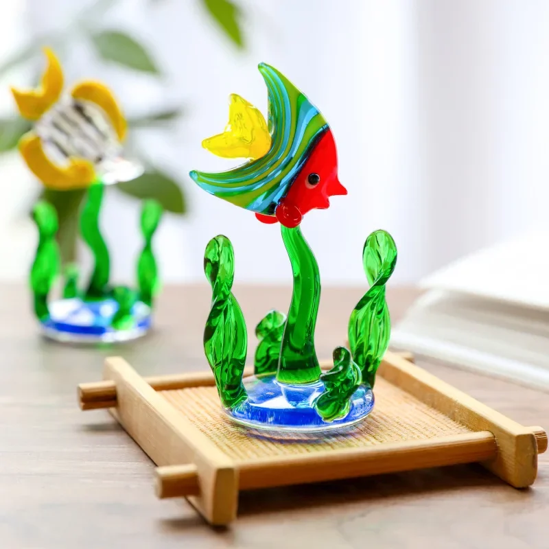 Fish tank aquatic grass carp  weed glass ornaments Home accessories, table decoration, handicraft knick-knacks Figurines