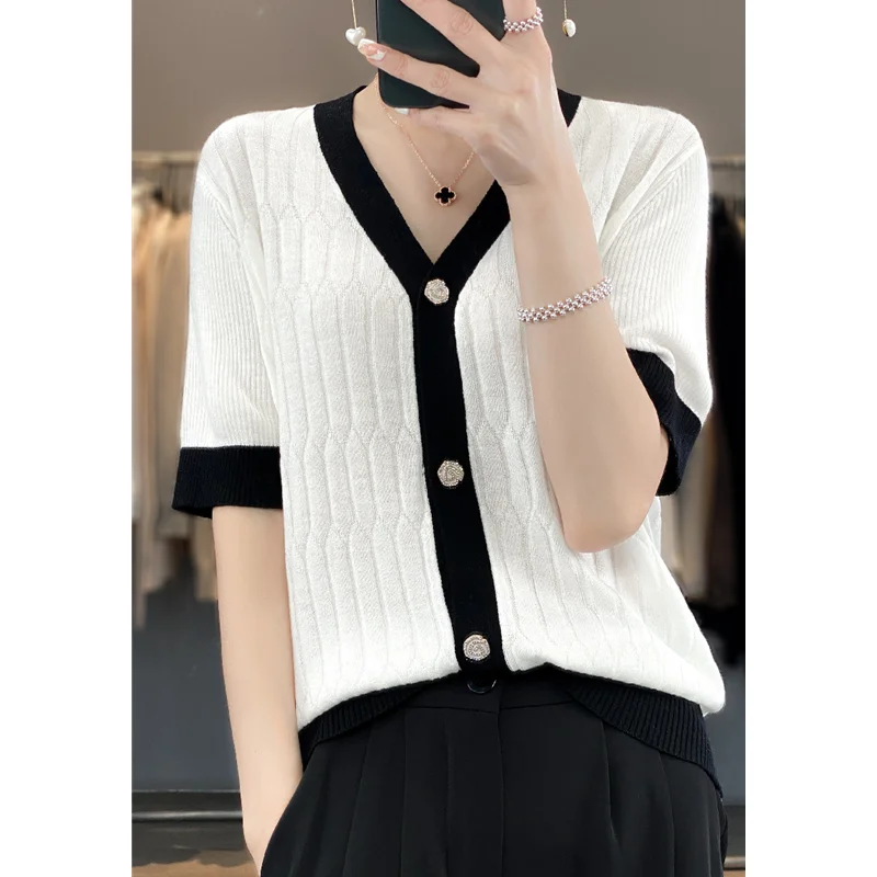 Elegant And Unique Buttons, New Short Sleeved Ccardigan, Women's New Patchwork V-Neck Soft Sweater, T-Shirt, Knitted Fashion Top