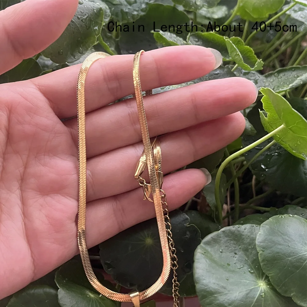 3mm Width Women Stainless Steel Flat Blade Chain Snake Pendant Necklace for Men Women Trendy Accessory Choker Jewelry Gift