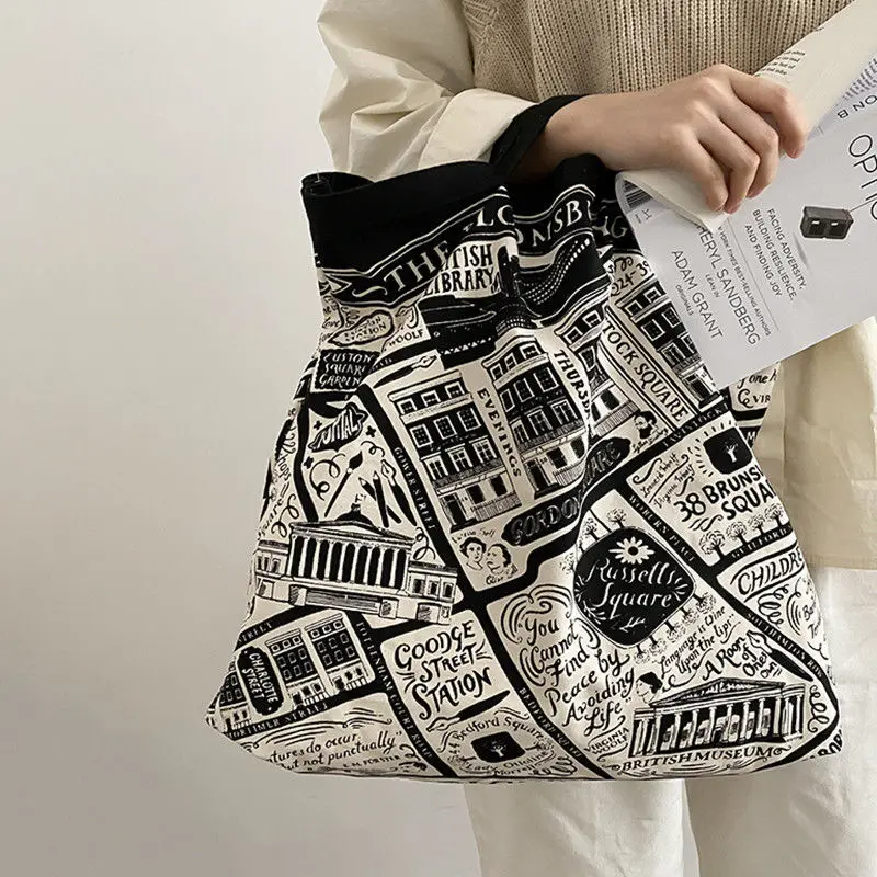 

2024 Women Shoulder Bag Large Capacity Canvas Bag Illustration Tote Bag Student Fashion Versatile Commuter Handbag Shopping Bag