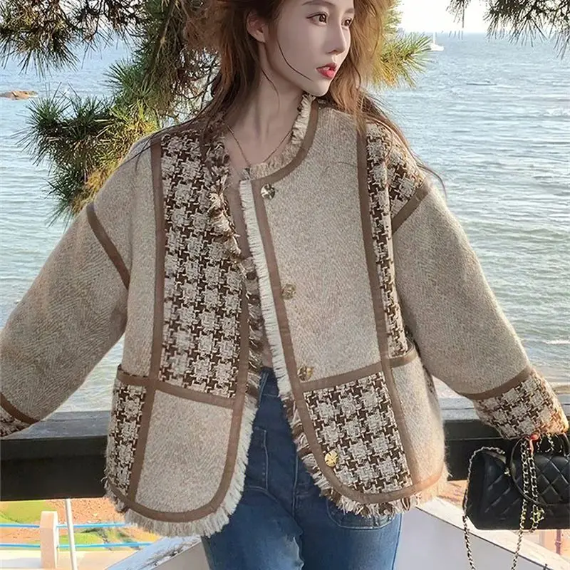 Xiaoxiangfeng Coarse Tweed Jacket for Women's 2024 Autumn/Winter new Tassel Patchwork Design Bird Pattern Jacket Cardigan top WF