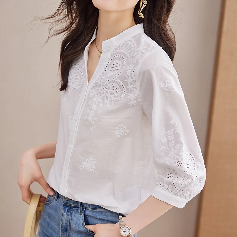 V-neck Embroidered Cotton Blouse Women Summer Flower Hollow White Shirt Casual Short Sleeve Vintage Tops Loose Slim Shirt 27227