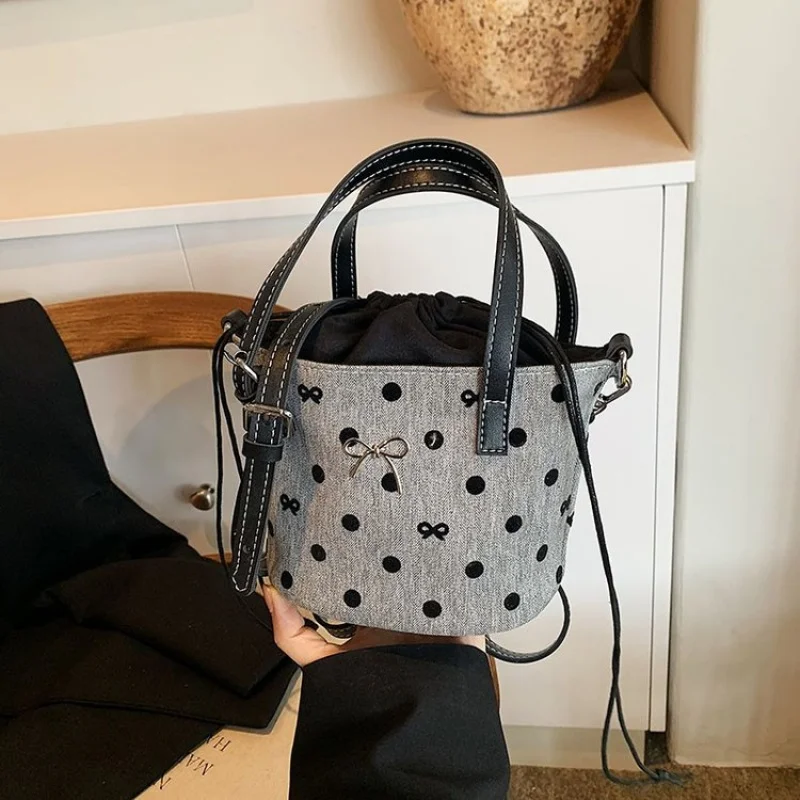 

Luxury Brand Fashionable Leather Women's Handbag Elegant Classic Popular Paris Chic Accent Commuter Vintage Bag​