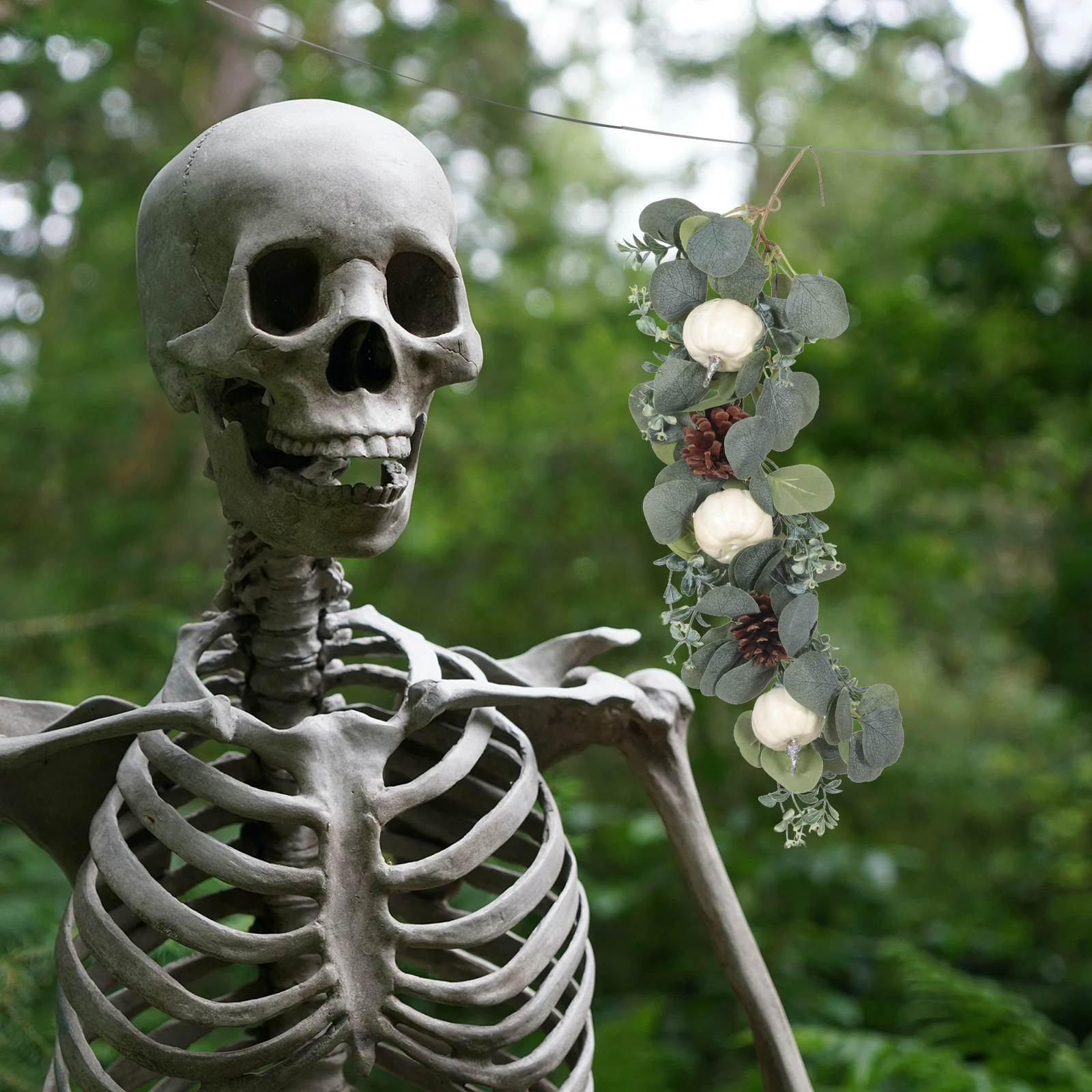 

1pc White Pumpkin Decor Simulated Eucalyptus Leaves Pendant Halloween Wall Hanging Festival Fake Plant Ornament Supply