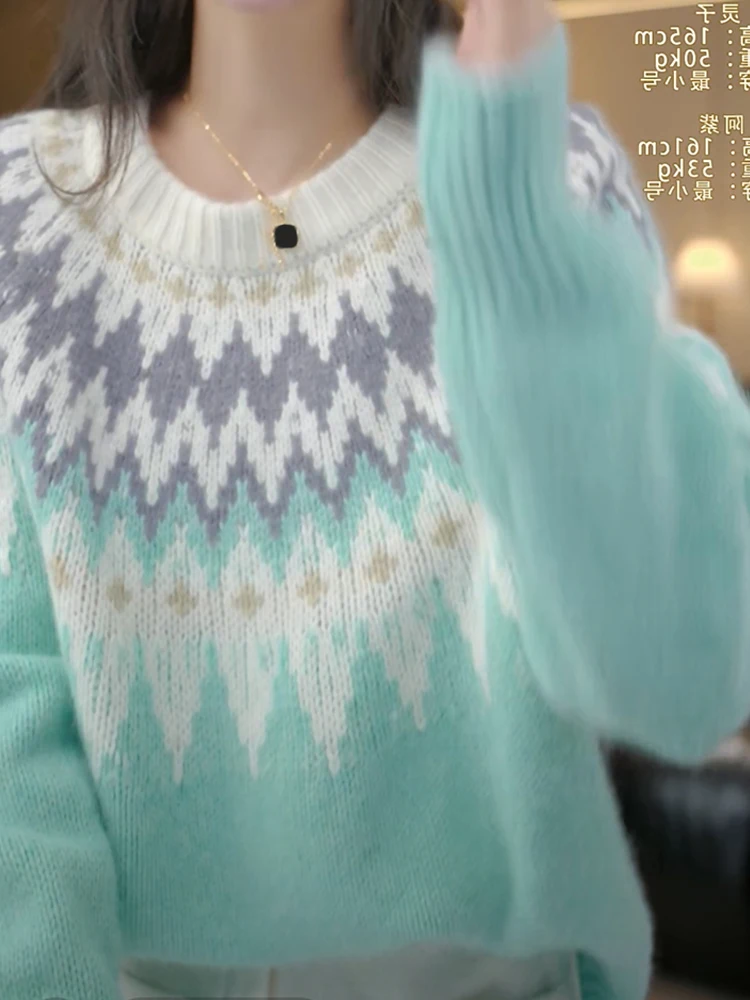 เสื้อสเวตเตอร์ถักไหมพรมทรงหลวม ปักลาย แฟชั่น สำหรับผู้หญิง ใส่ได้หลายโอกาส รุ่นฤดูใบไม้ร่วง-ฤดูหนาว คอกลม แขนยาว