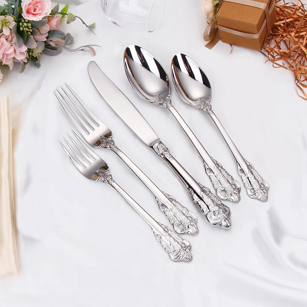 24/30Pieces Gold Cutlery Set Stainless Steel Vintage Western Dinnerware Luxury Tableware Engraving Forks Knive Spoons Sliverware