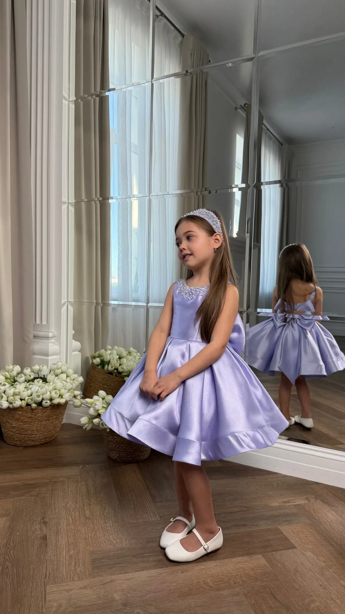 Light Luxury Shiny Satin Flower Girl Dress Sleeveless Rhinestone Beaded Hollow Knee-length A-line Princess Dress Girl Birthday