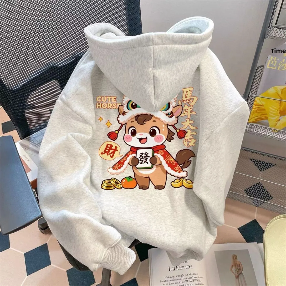 

Large Size Hoodie Couple Cotton Sweatshirt Printed Cartoon Lucky Year Warm Fleece Inner Casual Streetwear Autumn Winter