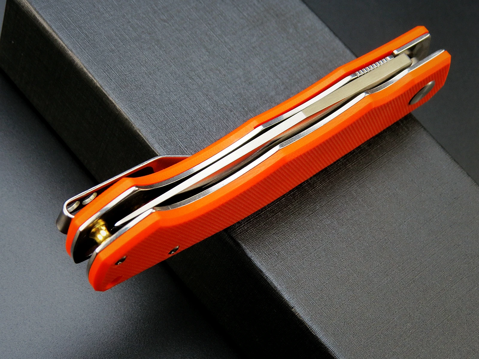 Eafengrow EF241 Hunting Pocket Knife D2 Steel Blade G10 Handle Folding Knife Camping Fruit Knife Edc Tool