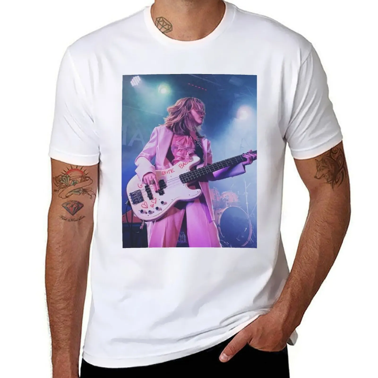 

Victoria De Angelis at Mneskin concert T-Shirt men t shirt cotton 100% t shirts for man cotton soft T-Shirt