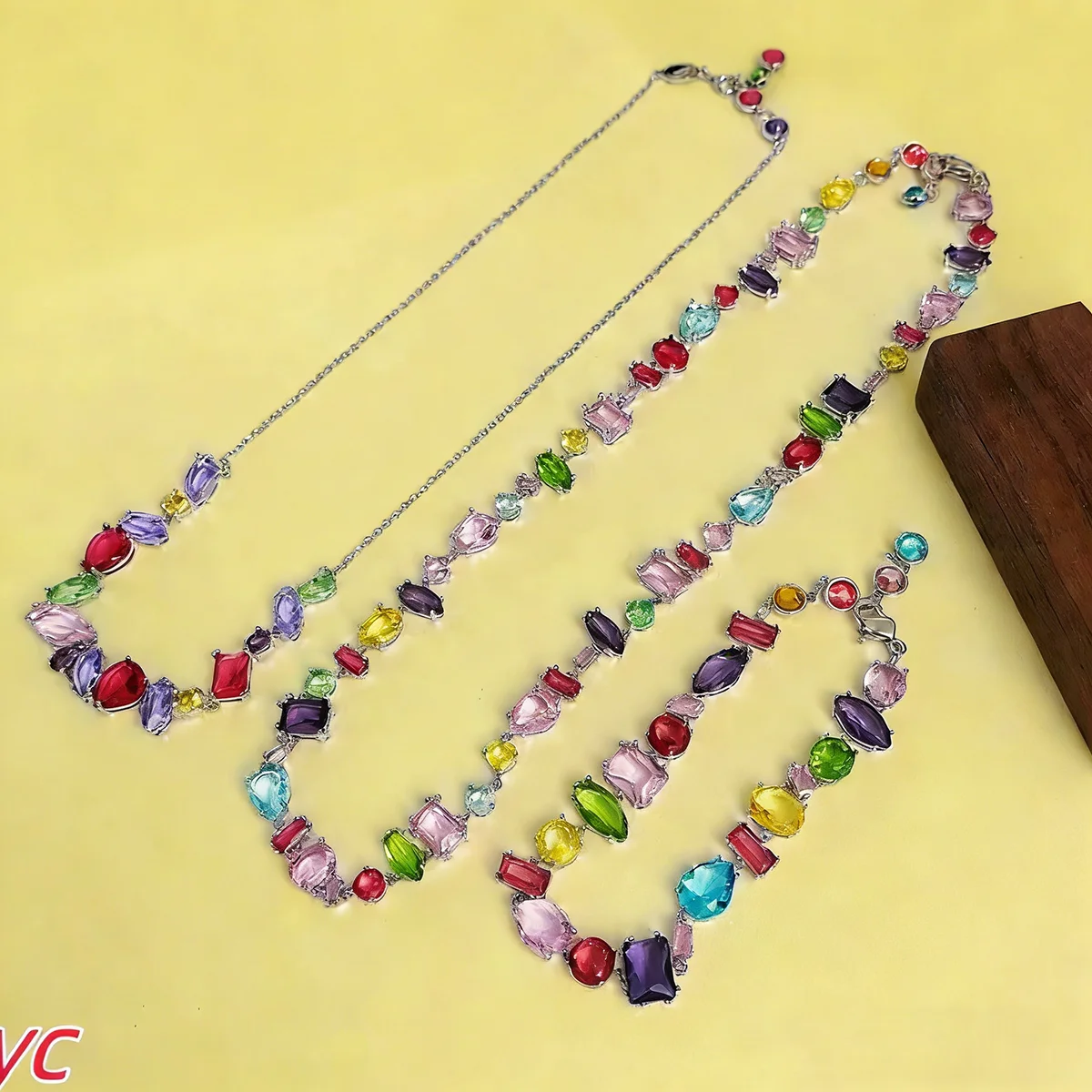 

Оригинальное ожерелье с кристаллами ярких цветов, комплект высоких ювелирных изделий 2025 года, модные женские серьги с допамином, браслеты, кольцо, милые романтические подарки