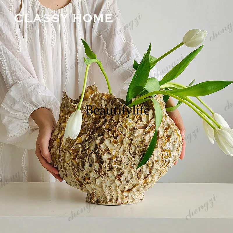 Caramel-colored ceramic handmade medieval wabi wind art vase B & B living room ornament