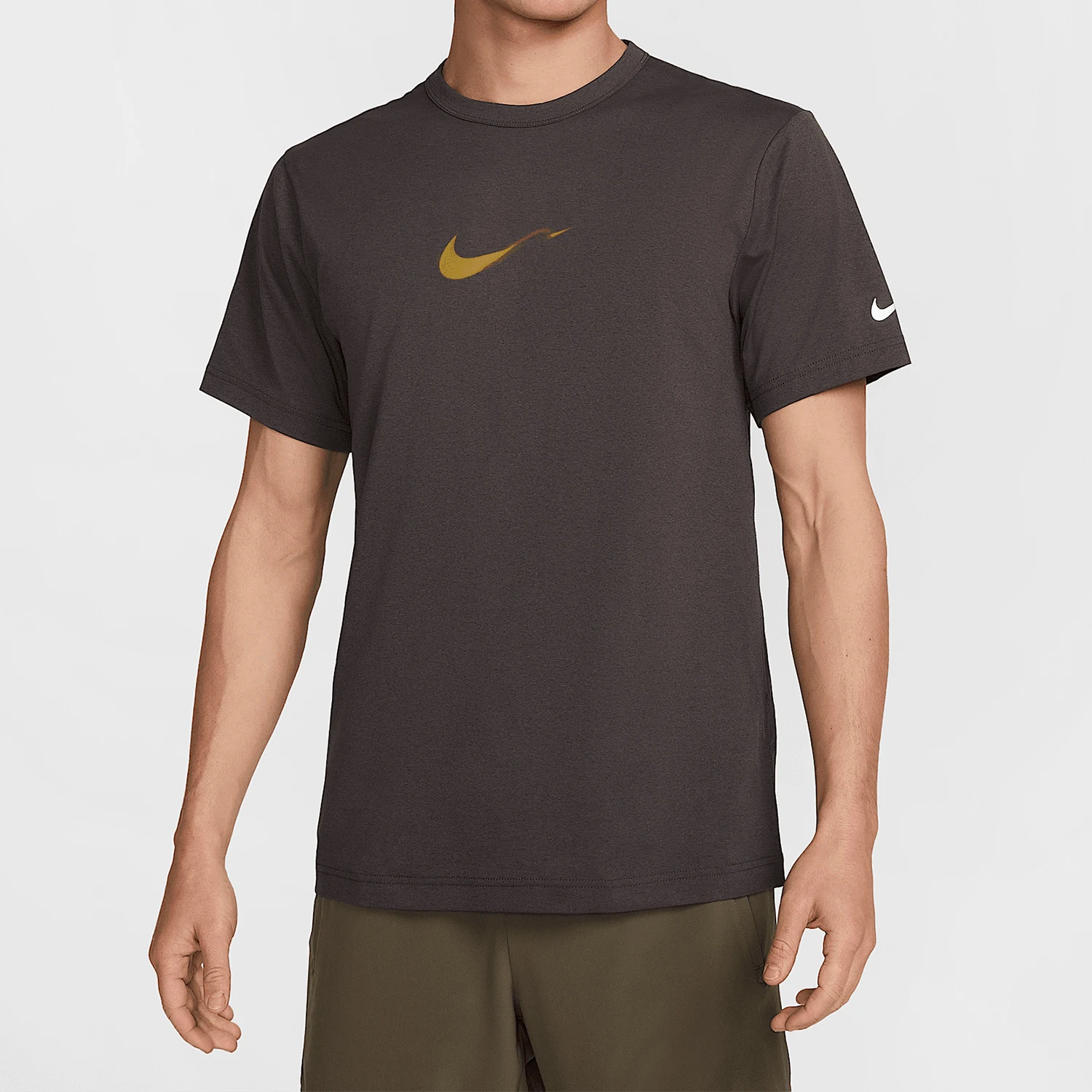 

Новая мужская дышащая трикотажная футболка Nike Authentic для тренировок весна-лето с круглым вырезом и короткими рукавами HV4882-299