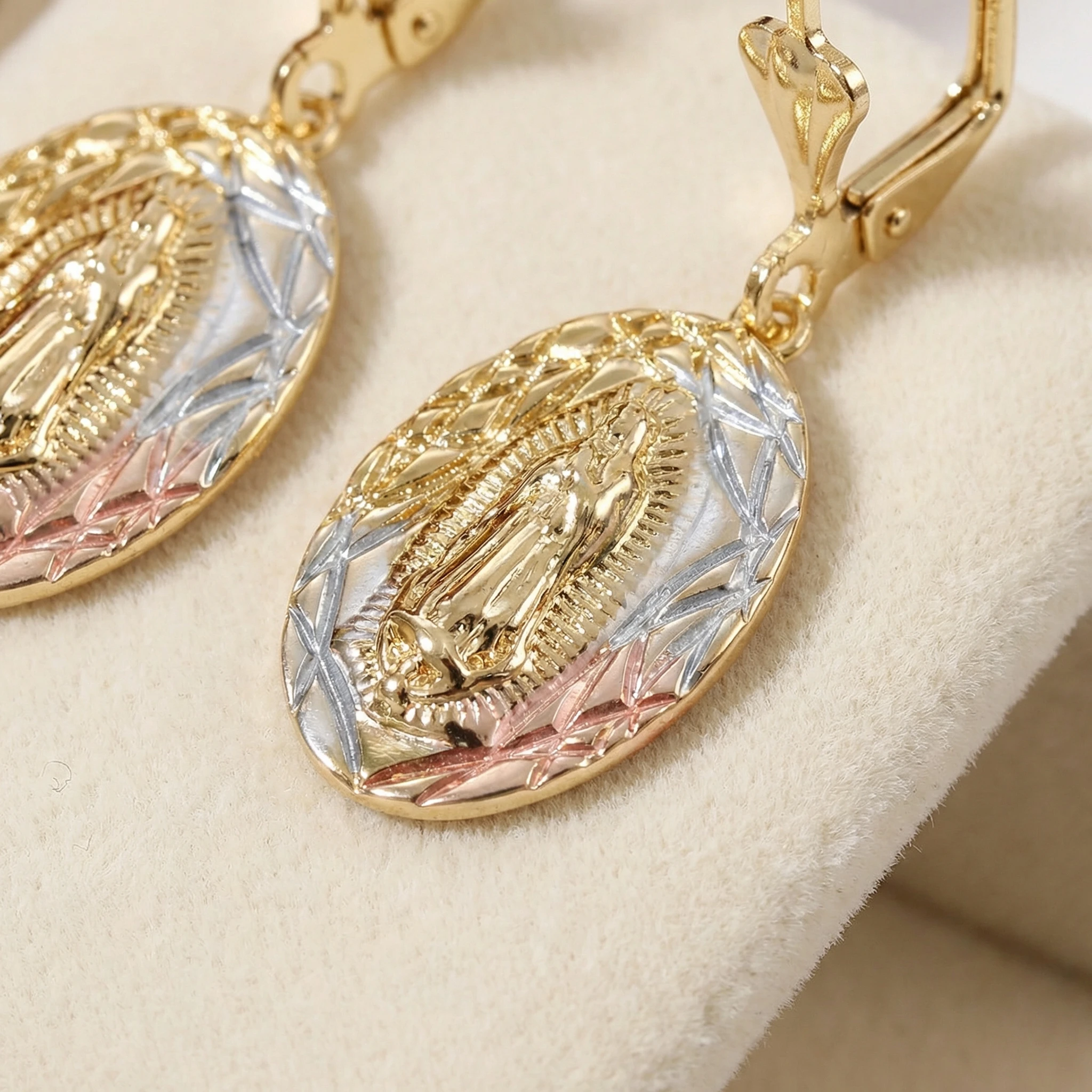 

Fashionable Maria Earrings for Women Vintage Luxury Creative Jewelry Gift Festive Gift Elegant Sensation Minimalist Design