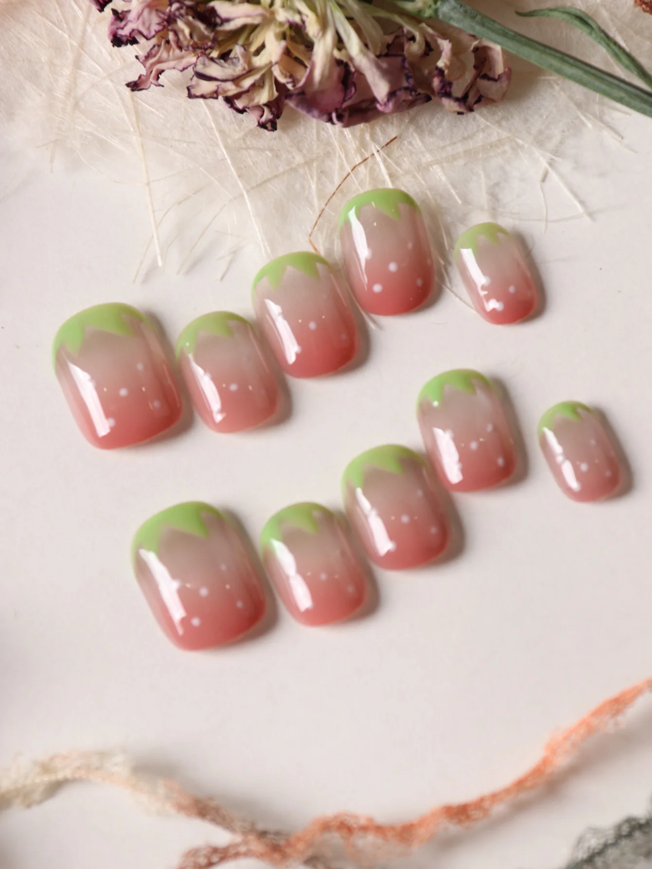 10Pcs Press on Nails Short Pink Strawberry Cat's Eye Green Leaf Fake Nails Includes 1 Sheet of Adhesive Tabs & 1 Pc Mini File view 3