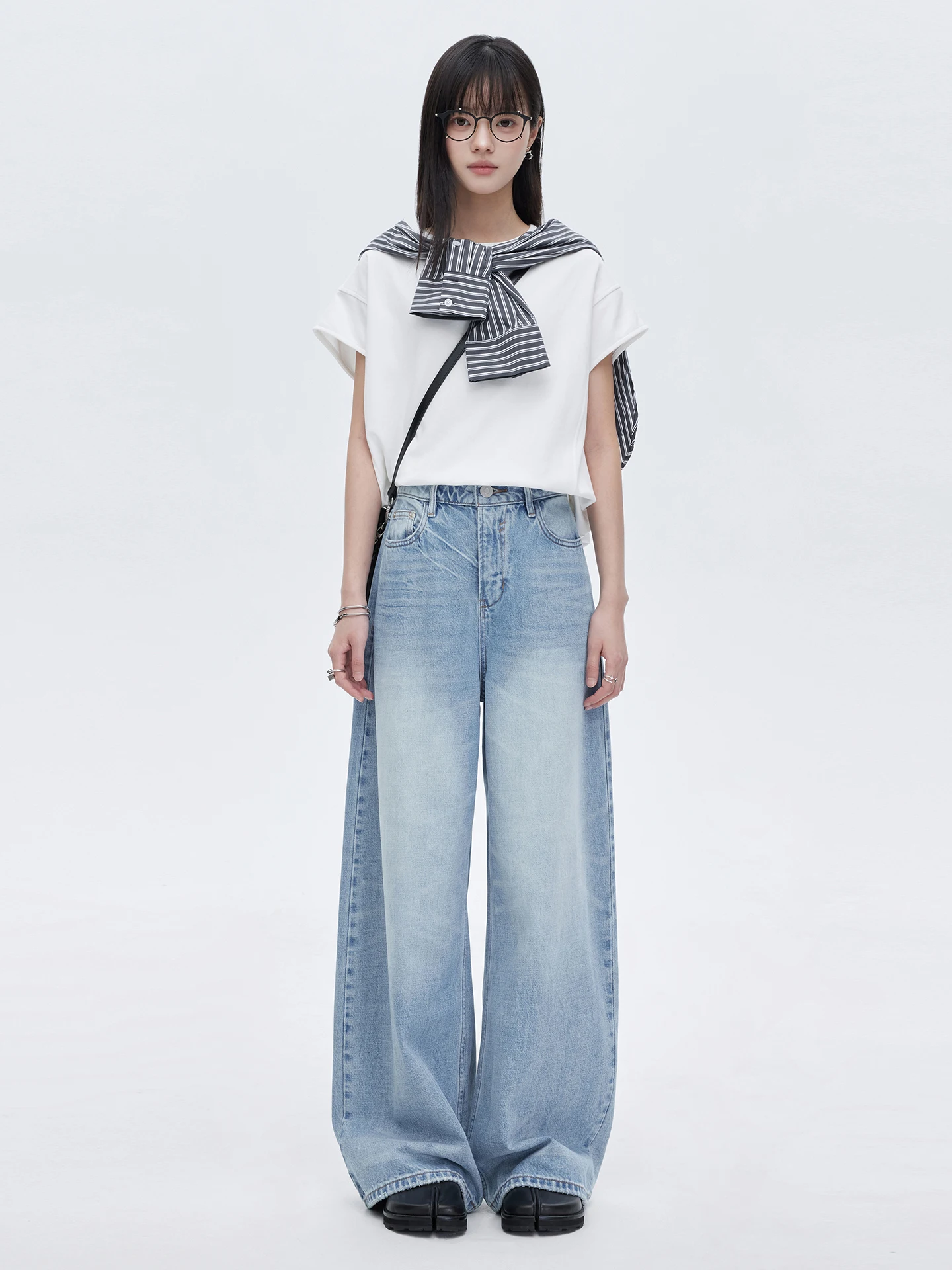 

Queen Cotton Heavyweight Rough Handkerchief Wide Leg Jeans Gradient Blue Denim High Waist Casual Style Women's Premium Jeans