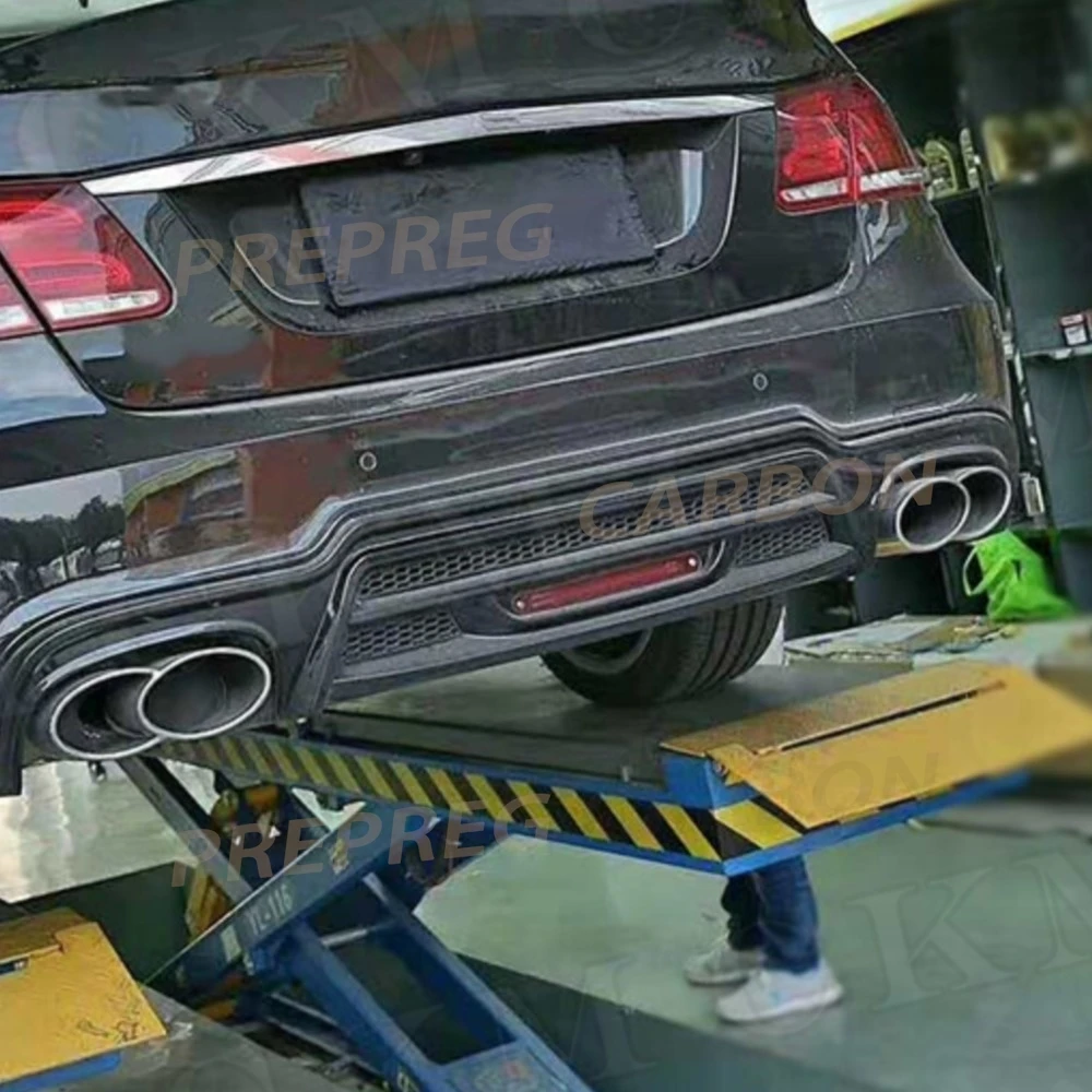 

PP Material Front Rear Bumper lip Spoiler for Mercedes Benz E Class Car Styling Wide Body Kits