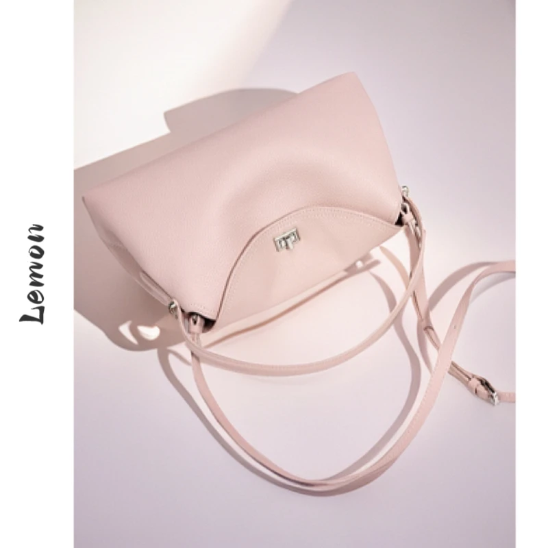 

Новинка 2023 года, кожаная женская сумка через плечо, сумка через плечо с верхним слоем из воловьей кожи, маленькая партия, дизайн, роскошная повседневная сумка для отдыха