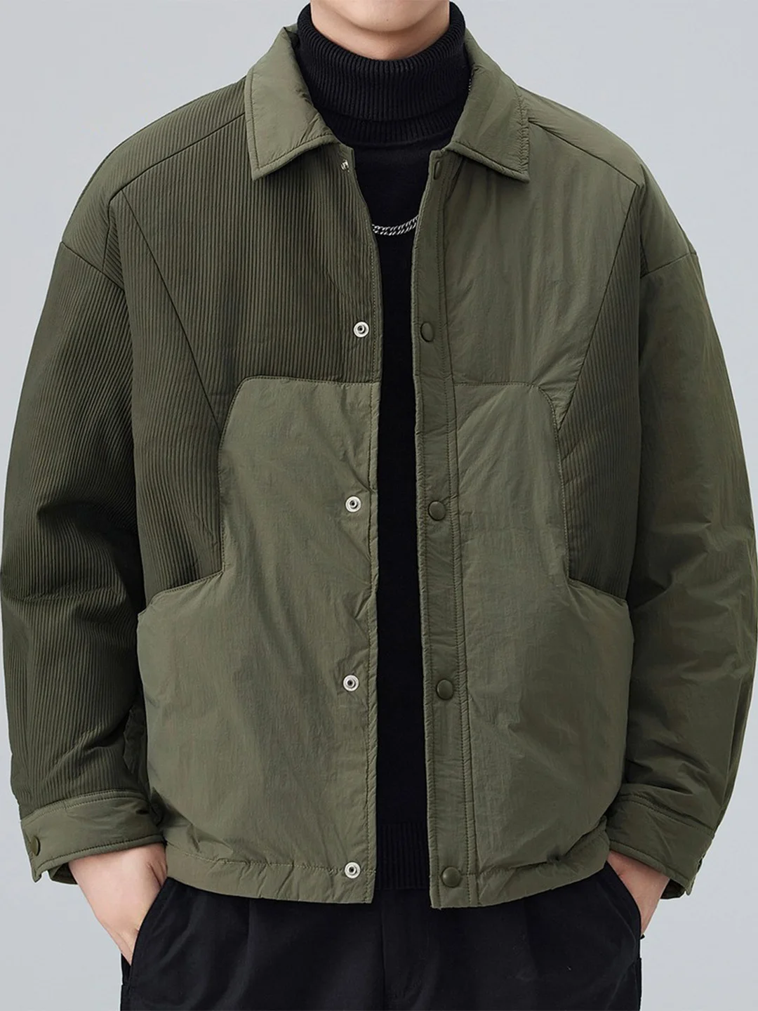 

Американская мужская пуховая куртка в стиле деконструированного пэчворка: легкая, теплая, с модным воротником, универсальная, зимняя, морозостойкая.