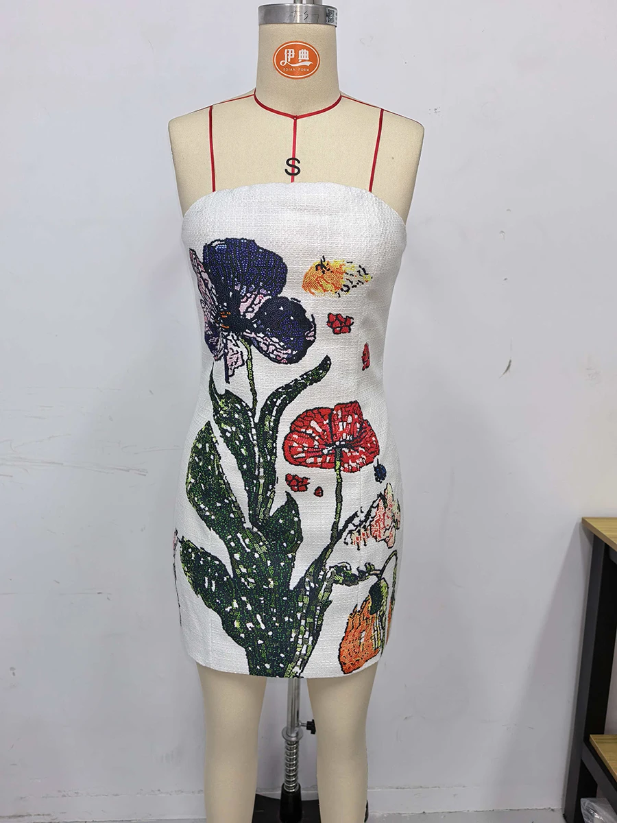 فستان قصير على طراز الحفلات مطبوع عليه ترتر VGH للنساء بدون حمالات بدون أكمام بخصر عالٍ فستان نسائي صيفي 2026 عصري