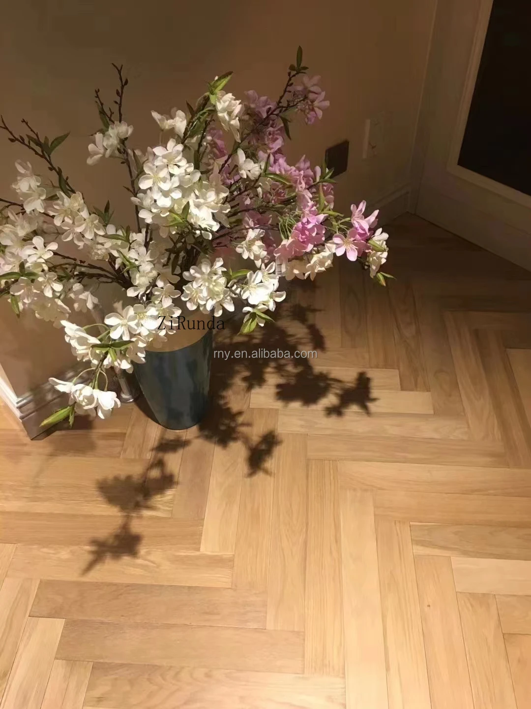 Versión personalizada del piso de parquet de piso de madera en espiga superior de China