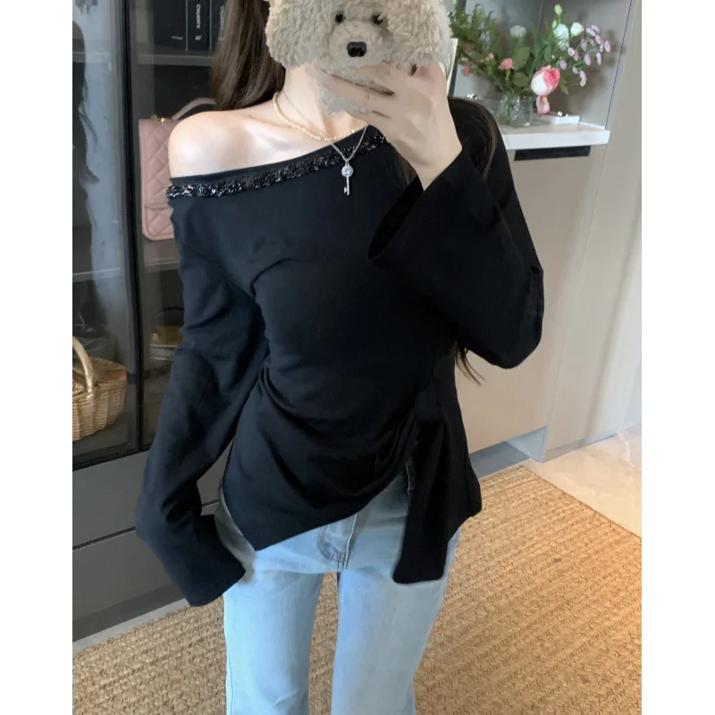 

2025 Pure Desire Wind Hot Diamond Irregular Long Sleeve T-shirt for Women, Slim Fit and Slimming Base Shirt, Top