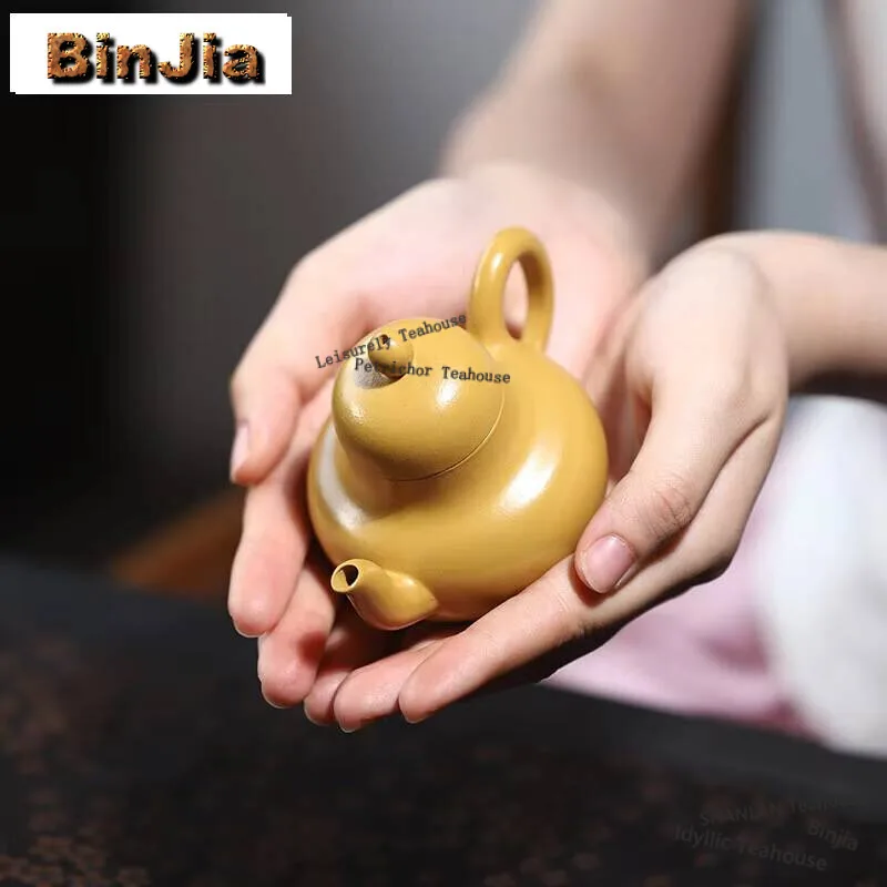 110ML Vintage Yixing Purple Clay Teapots Handmade Pot Raw Ore Zhu Mud Kettle with Strainer Zisha Tea Set Tea Services Craft Gift