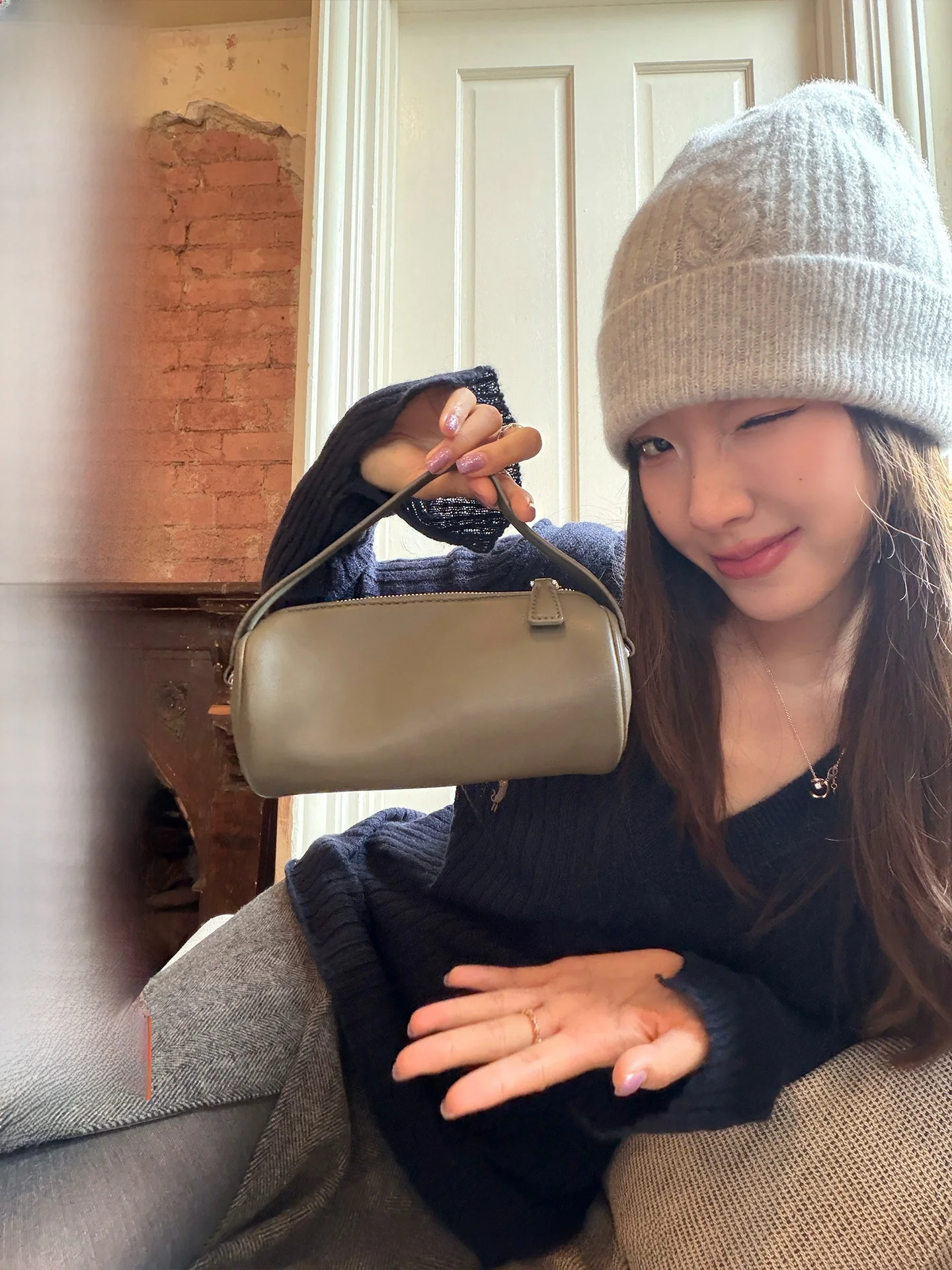 

Ranwear Simple Leather Tubular Handbag Can Match All Seasons Underarm Bag Love by the Chief ular Element Menger