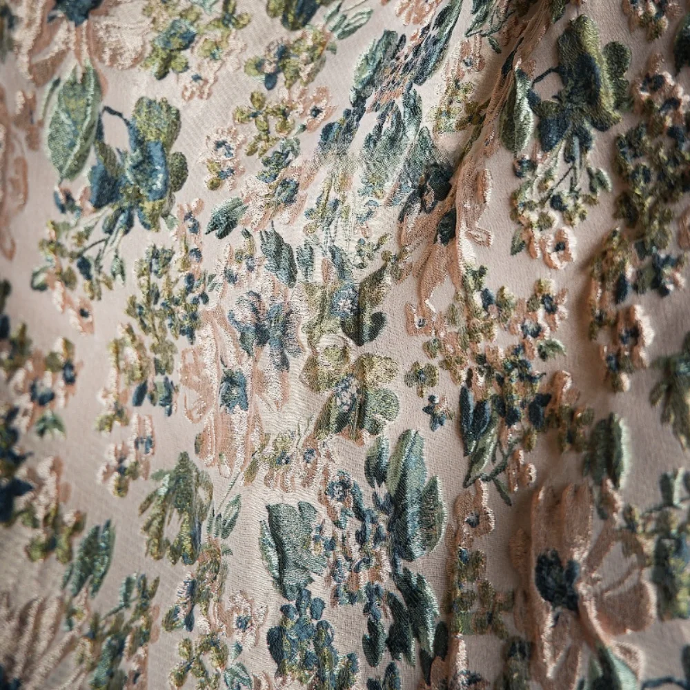 

Autumn Winter Vintage Flower Jacquard Fabric for Fashion Clothing Designers Cloth By The Meter Apparel Diy Sewing Material